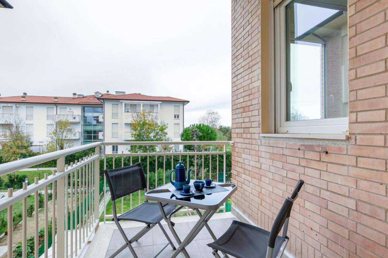 Appartement Seaside Flat With Swimming Pool And Private Parking à Calambrone Extérieur photo