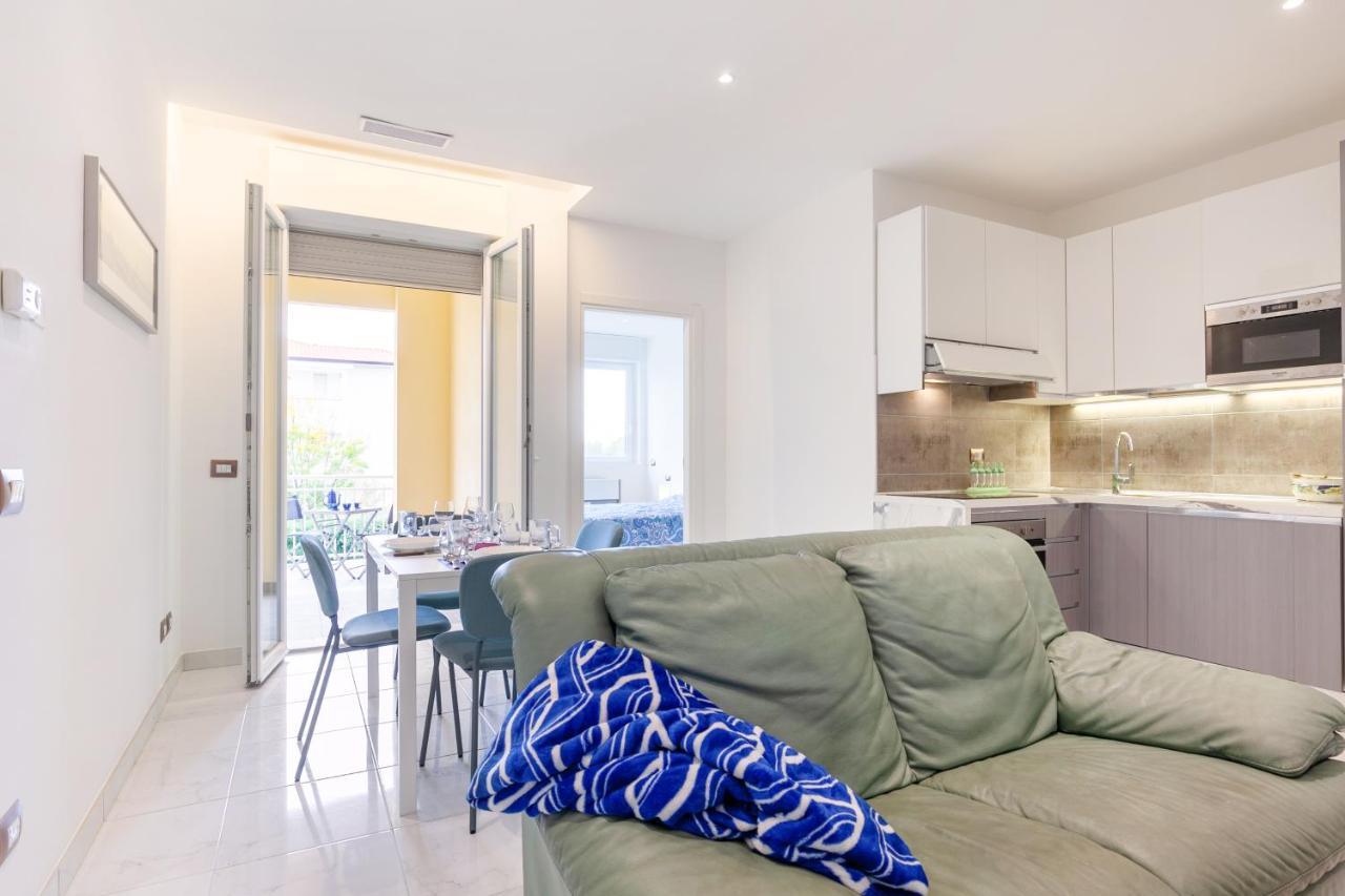 Appartement Seaside Flat With Swimming Pool And Private Parking à Calambrone Extérieur photo