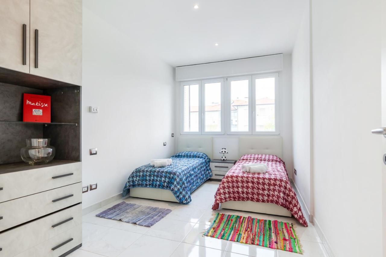 Appartement Seaside Flat With Swimming Pool And Private Parking à Calambrone Extérieur photo