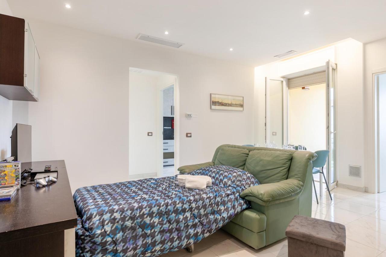 Appartement Seaside Flat With Swimming Pool And Private Parking à Calambrone Extérieur photo